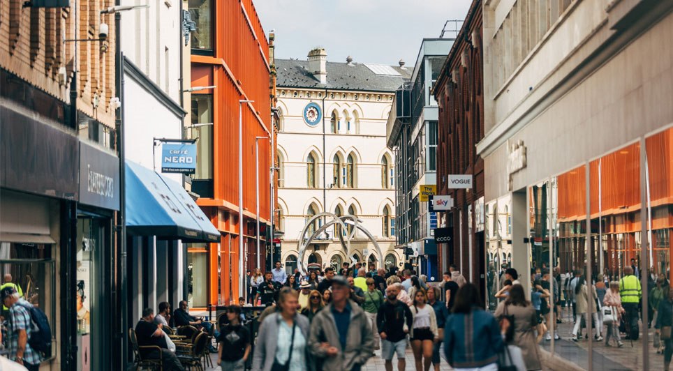 Figures Show Payroll Jobs And Median Pay Rising Over The Year